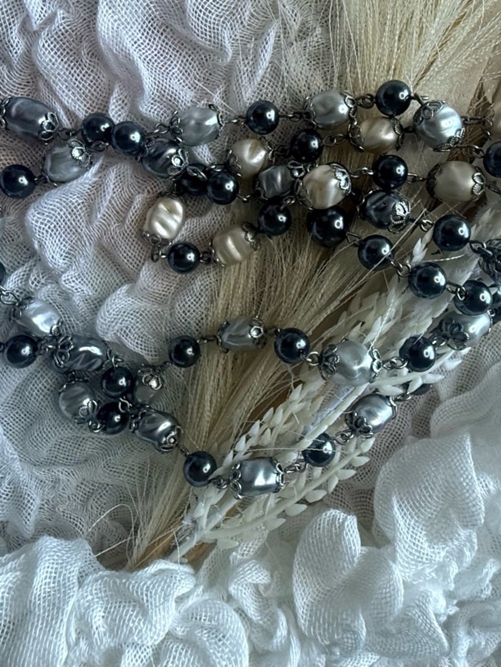 Multi-Tone Pearl Bead Necklace — Silver & Black